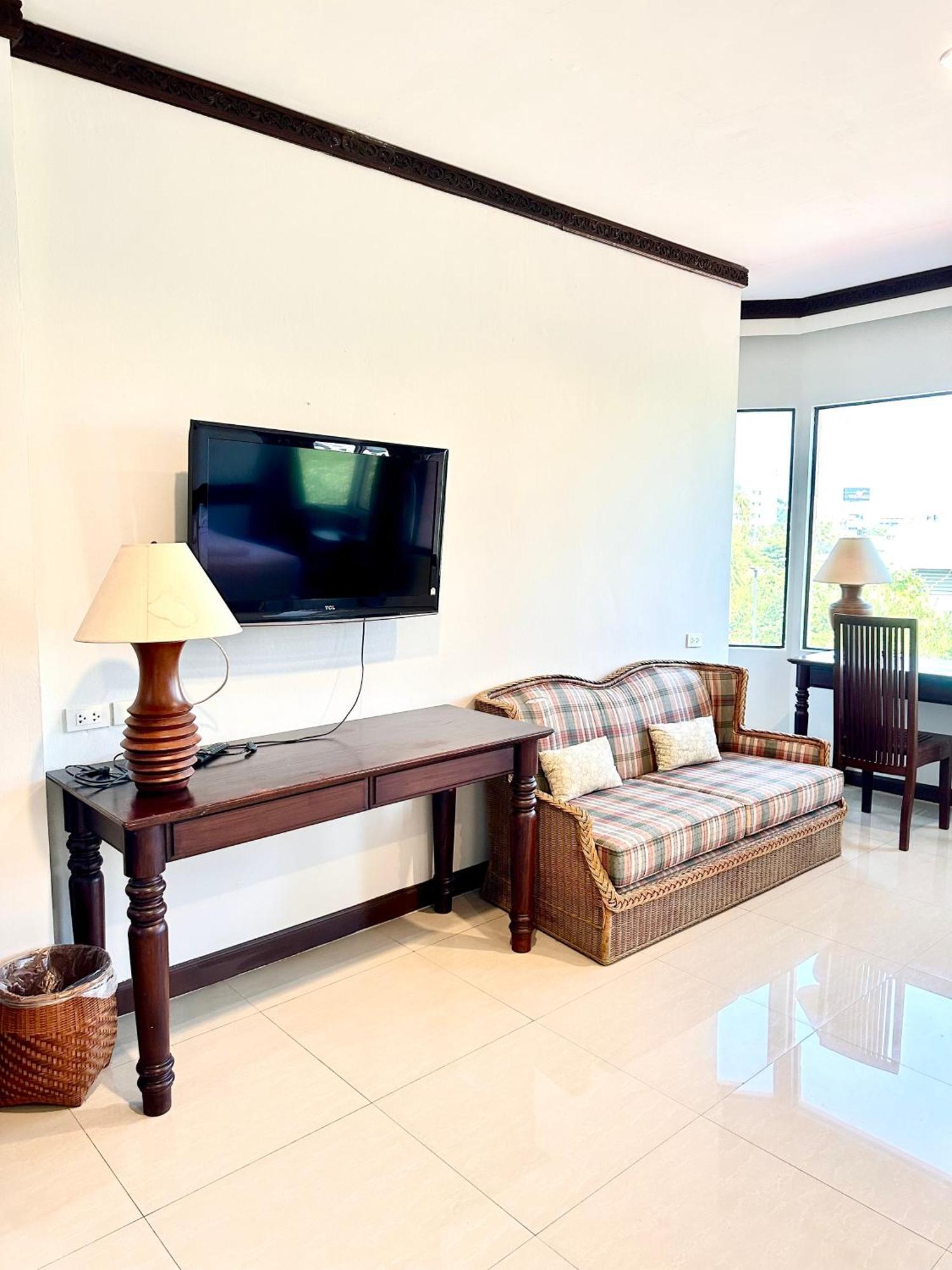 Bansuan Resort Nakhon Sawan Exteriér fotografie