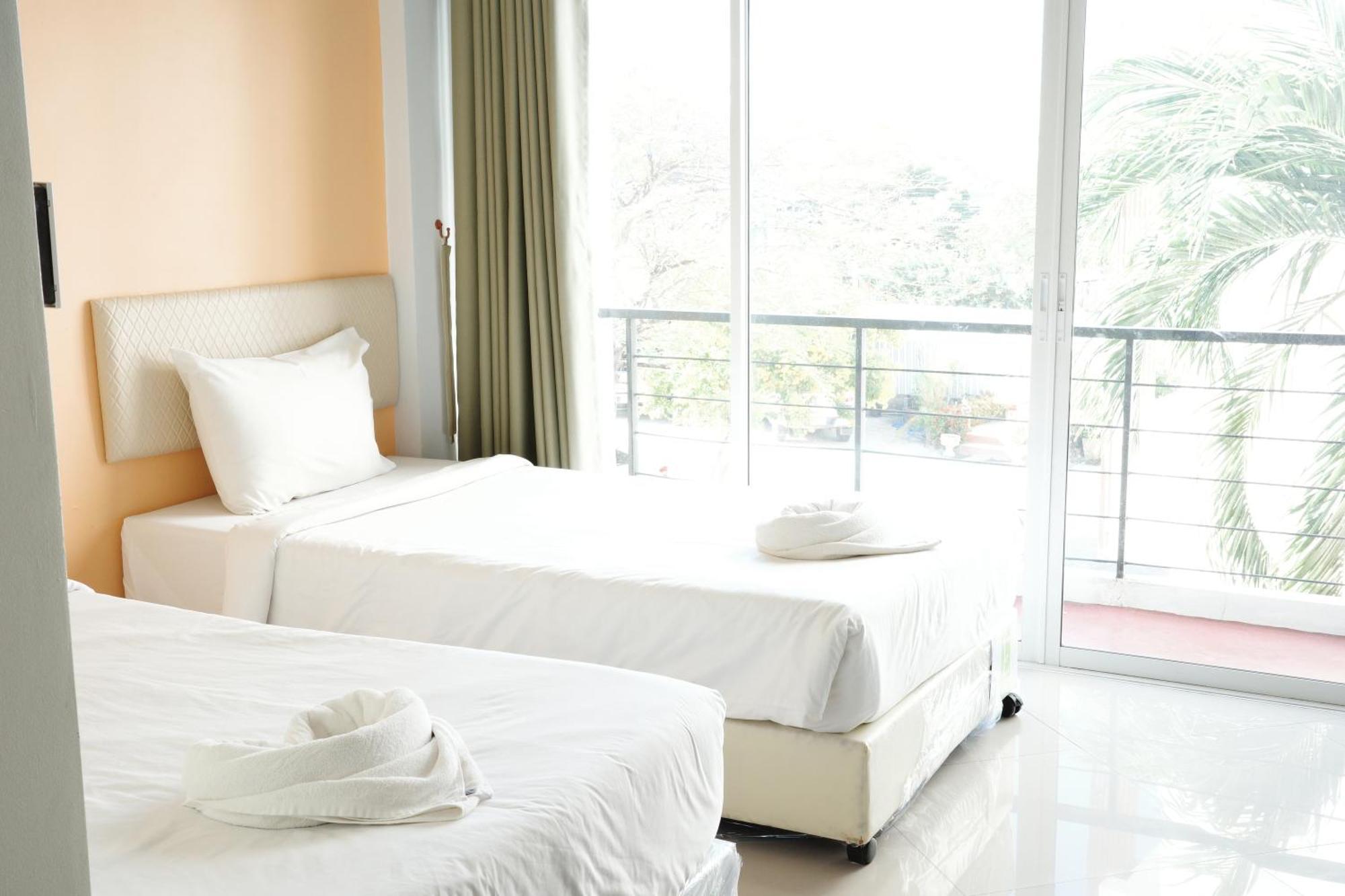 Bansuan Resort Nakhon Sawan Exteriér fotografie