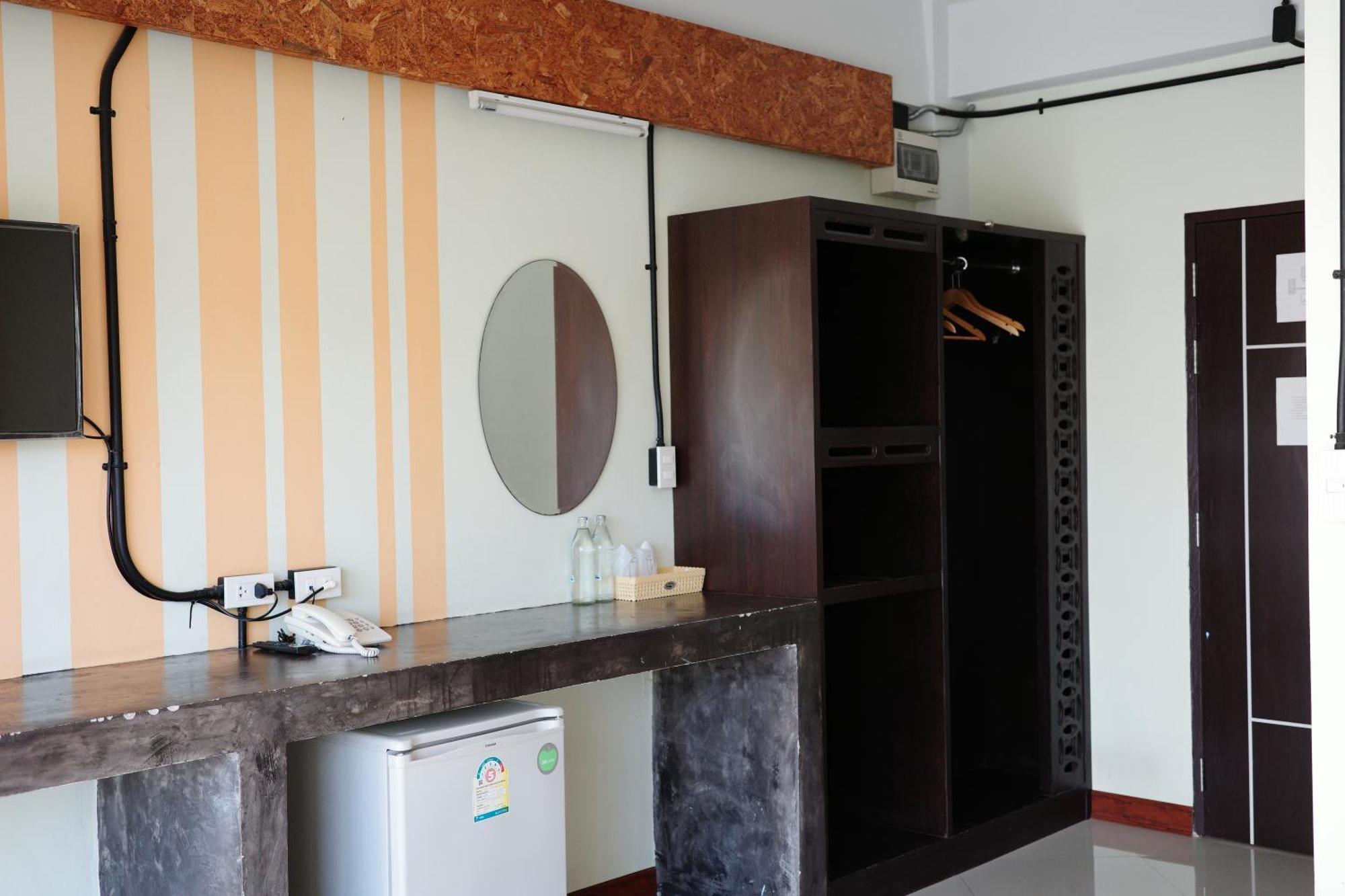 Bansuan Resort Nakhon Sawan Exteriér fotografie